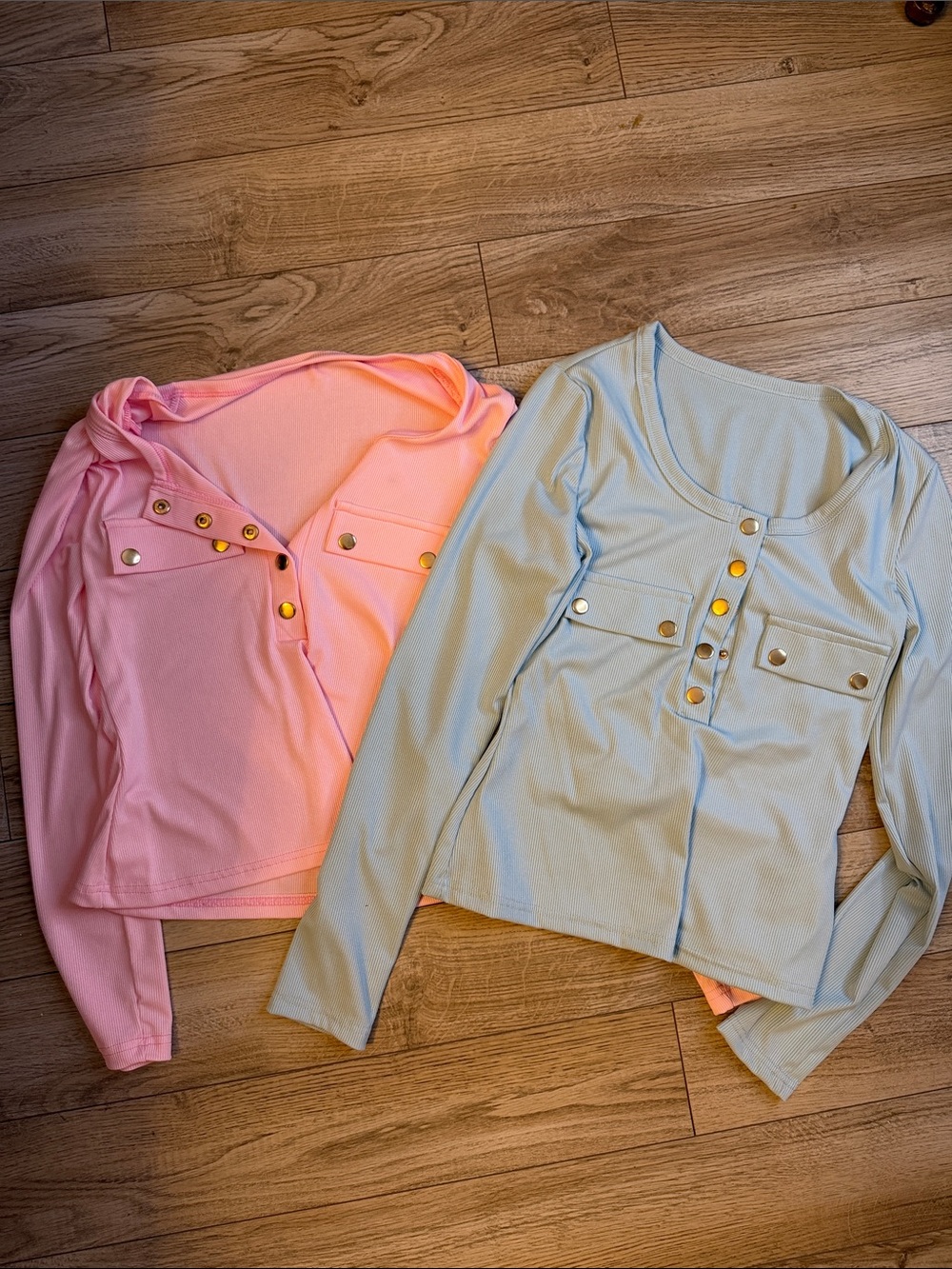 NWOT 2 Long-Sleeve Ribbed Snap-Front Tops
